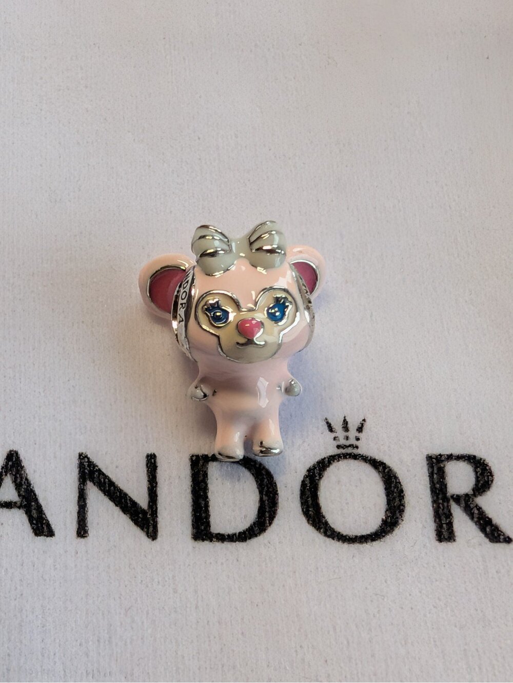 Pandora Disney charm shellie mae